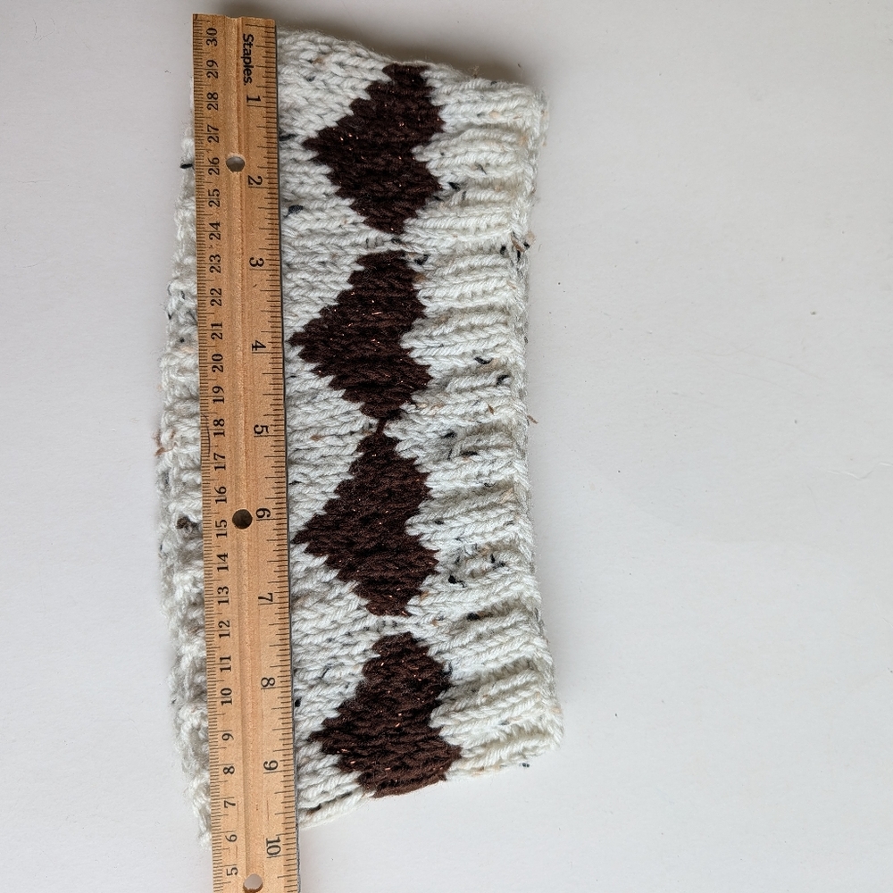 Headband Earwarmer Hand Crafted Knit White Heart Valentines - Picture 6 of 13